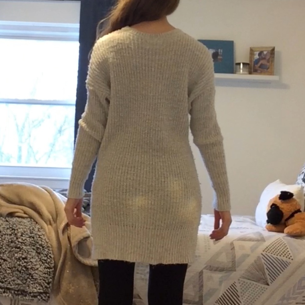 long sweater - Picture 2 of 2